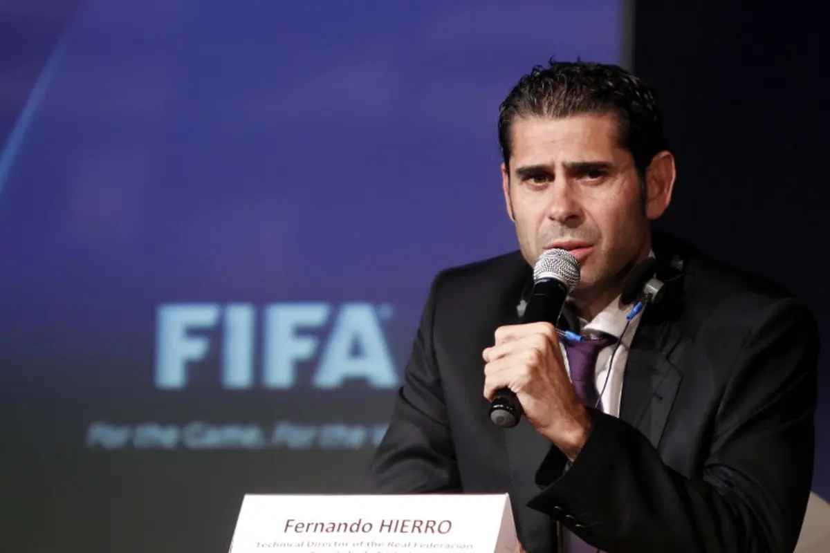 Fernando Hierro asisten pelatih Madrid