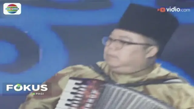Pencipta lagu Cindai dan juri ajang musik D’Academy Asia, Pak Ngah meninggal dunia karena serangan jantung.
