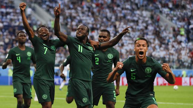 FOTO: Bek Manchester United Antar Argentina ke Babak 16 Besar