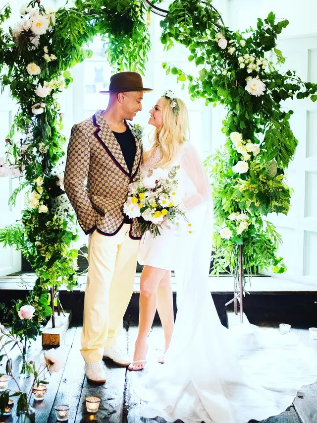 Emma Bunton dan Jade Jones menikah