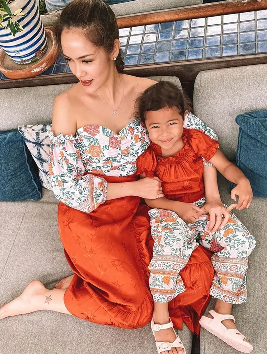 (Instagram/cathysharon)