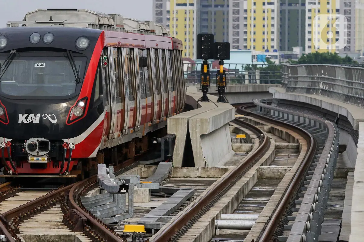 Pengguna LRT Jabodebek Melonjak 14% Sejak Penambahan Waktu Operasi