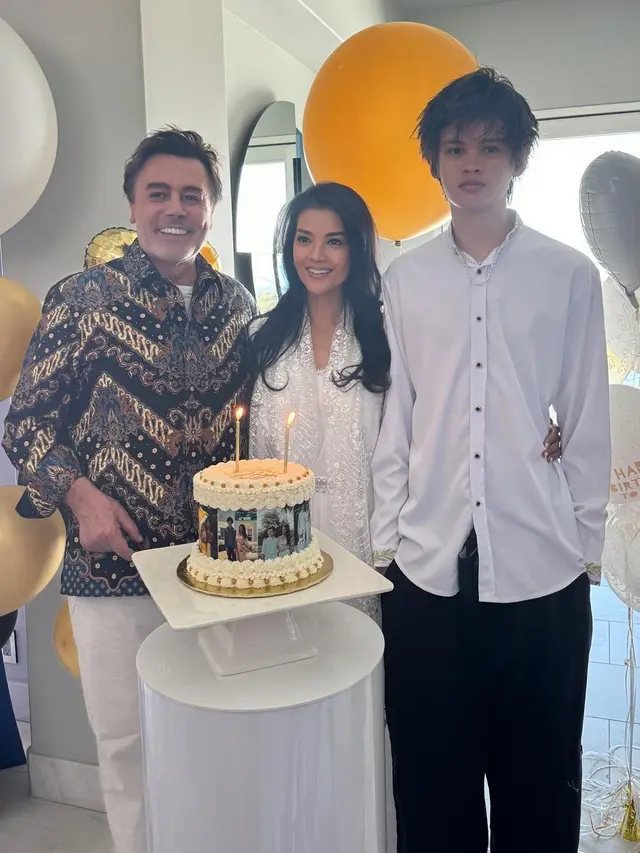 Armand Anak Farah Quinn Sudah Dewasa