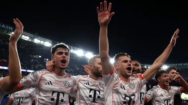 Foto: Dua Gol dan Satu Kartu Merah Luis Diaz untuk 16 Kemenangan Beruntun Bayern Munchen