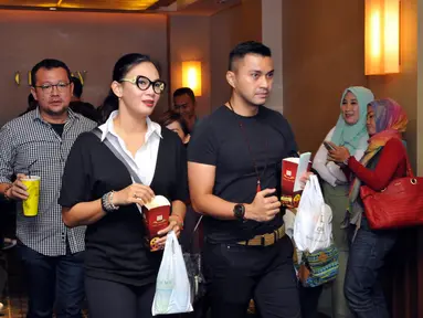 Suasana Gala Premier film San Andreas di XXI Plaza Senayan, Jakarta (27/05/2015). Tampak sejumlah selebriti turut hadir dalam Gala Premier film San Andreas. (Liputan6.com/Panji Diksana)  