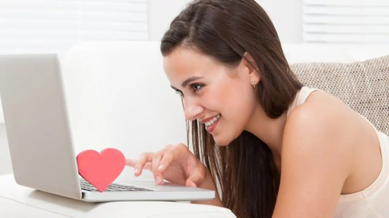 Kencan online./Copyright thinkstockphotos.com