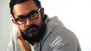 Sejak saat itu, Aamir Khan mendapat julukan sebagai Mr. Perfectionist. Oleh karena itu, wajar jika ia mendapat berbagai tawaran untuk bermain film atau menyutradarai. (Foto: brecorder.com)