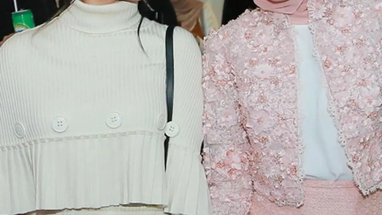 Nora Danish dan Laudya Cynthia Bella