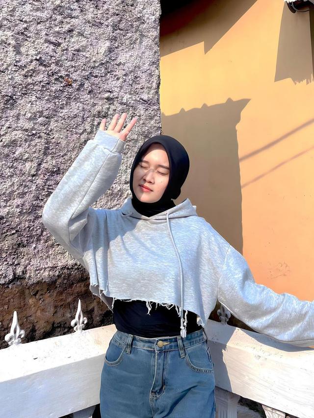 Potret Terbaru Alma Thania (Instagram/almathania_)