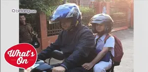 Tak Lagi Jadi Menteri, Anies Baswedan Antar Anak Sekolah Naik Motor