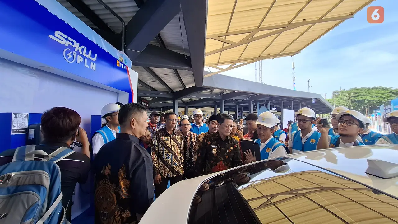 Peresmian unit SPKLU untuk pemudik 2025 di Pelabuhan Bakauheni, Lampung Selatan. Foto : (Liputan6.com/Ardi).
