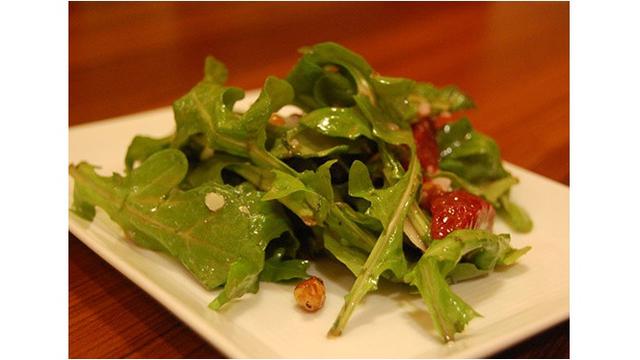 6 Potret Makanan Pernikahan Tak Sesuai Ekspektasi, Bikin Tamu Menyesal Kondangan