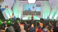 Presenter Najwa Shihab menjadi salah satu pembicara dalam sesi Inspiring Talk di forum Emtek Goes to Campus (EGTC) yang digelar di Auditorium UPN Veteran Yogyakarta. (Liputan6.com/ Switzy Sabandar)