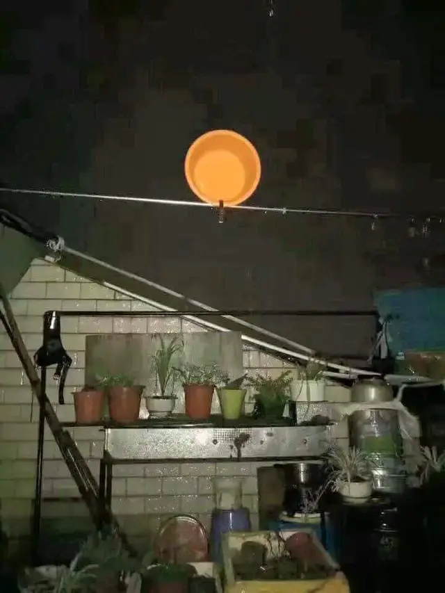 5 Foto Gerhana Bulan Ala Netizen Kocak, Bikin Geleng Kepala