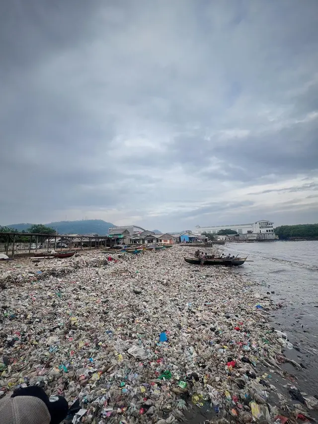 8 Momen Pandawara Group Bersihkan Pantai Terkotor ke-2 di Indonesia, Ada di Lampung