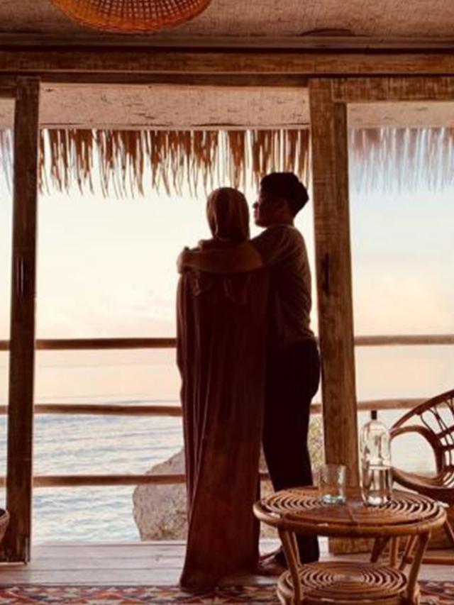 7 Momen Dian Pelangi dan Suami Bulan Madu di Bali, Romantis