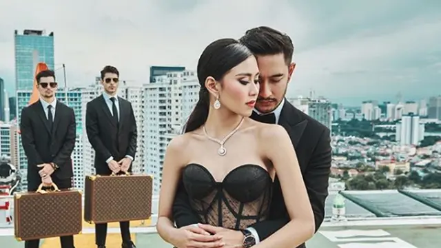 Syahnaz - Jeje Govinda Pamer Kemesraan Saat Prewedding