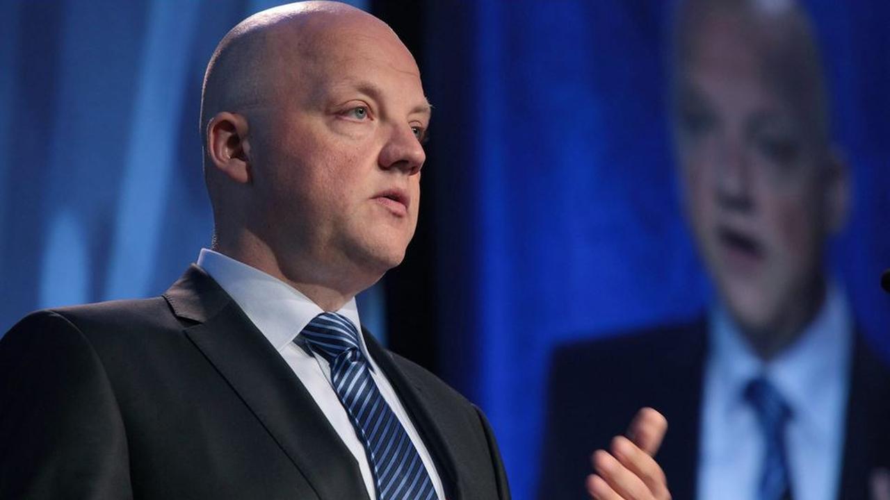 Oliver Schmidt, Pebajat VW