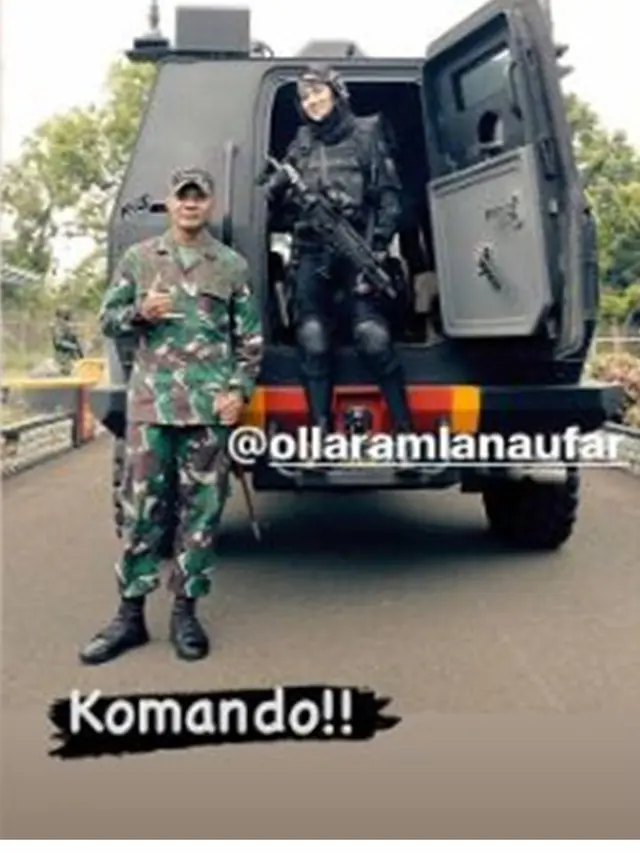 6 Potret Olla Ramlan Pakai Seragam Paskhas TNI AU, Curi Perhatian