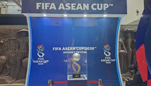 Fan Festivibes Mall Roadshow FIFA ASEAN Cup 2026 di Jakarta: Menghadirkan Trofi dan Para Legenda Asia Tenggara
