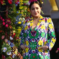 Nagita Slavina unjuk gigi, pada Jumat 25 Maret 2022 dengan koleksi busana terbaru garapan lini fashion miliknya bertajuk “Dashing Blooming”. / Foto: Budy Santoso - KapanLagi.com.