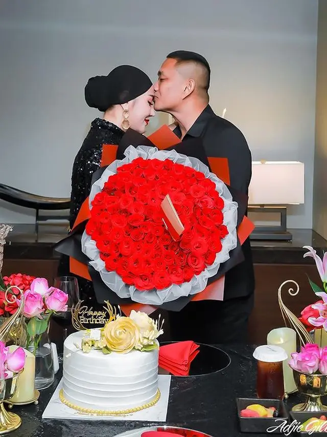 Tampil Kompak dengan Suami, Ini 7 Momen Ulang Tahun Bella Shofie yang Mewah