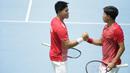 Ganda putra Indonesia, David Susanto / Anthony Susanto, saat melawan ganda putra Selandia Baru, Michael Venus / Marcus Daniell pada laga Piala Davis 2019 Grup II Zona Asia/Oceania di Stadion Tenis GBK, Jakarta, Sabtu (14/9). David / Anthony kalah 0-6 dan 2-6. (Bola.com/Vitalis Yogi Trisna)