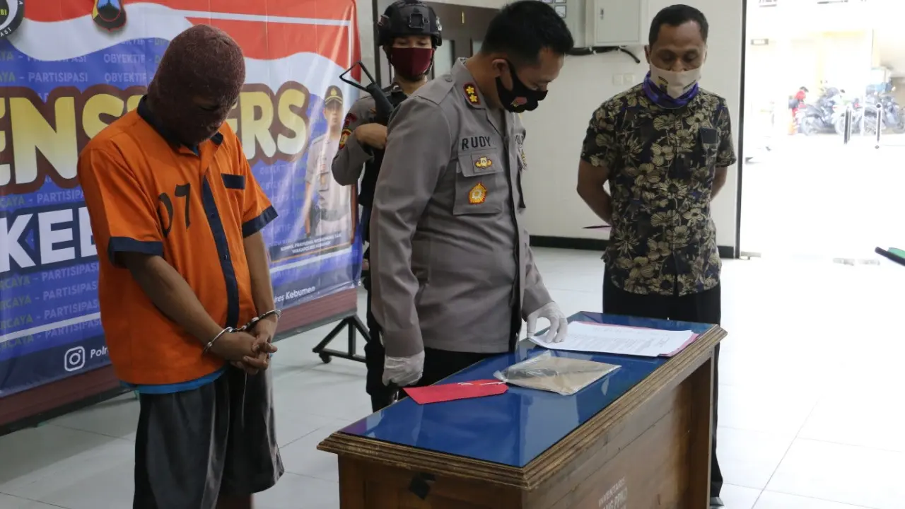 Seorang pemuda di Kebumen menerobos kost putri dan hendak memperkosa penghuninya. (Foto: Liputan6.com/Humas Polres Kebumen)