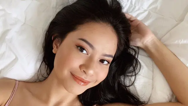 Main Film Bareng, Ini 7 Pesona Hanggini yang Disebut Kembaran Ersa Mayori