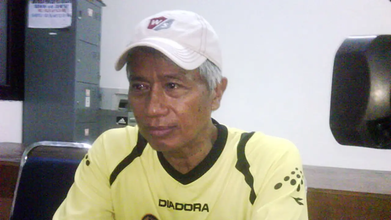 Danurwindo Dampingi Djanur Latih Persib Bandung? (udah)