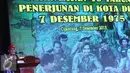 Mantan Komandan Nanggala V, Letjen TNI (Purn) Sugito memberikan pidato kenangan 40 tahun Penerjunan di Kota Dili di Mako Kopassus, Jakarta, Senin (7/12/2015). Peringatan dihadiri sejumlah purnawirawan tim penerjunan. (Liputan6.com/Helmi Fithriansyah)