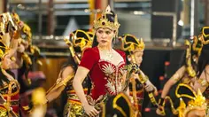 Cerita Denny Wirawan Rancang Kostum Srikandi Raisa, Penuh Riset Mendalam