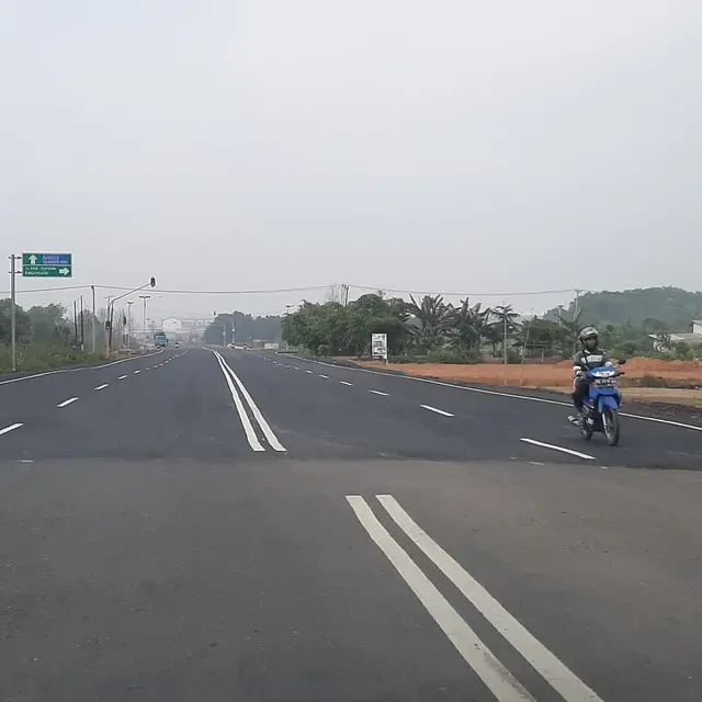 4. Sudah Terputus, Enggak Sejajar Lagi