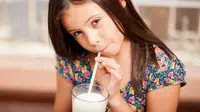 Tidak suka rasa susu, membuat kita kerap mencampurkan perasa yang justru menghilangkan nutrisi yang terkandung di susu