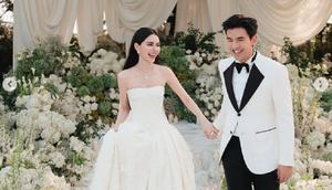 Davika Hoorne, atau Mai Davika, menikahi Ter Chantavit di Thailand dalam pesta privat. (dok. Screenshoot Instagram @davikah/https://www.instagram.com/p/DQ3KDhuktJf/?hl=id&amp;img_index=1/Dinny Mutiah)