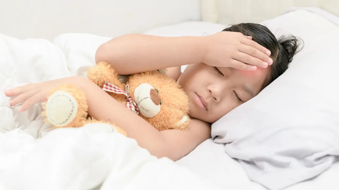 anak kecil sakit