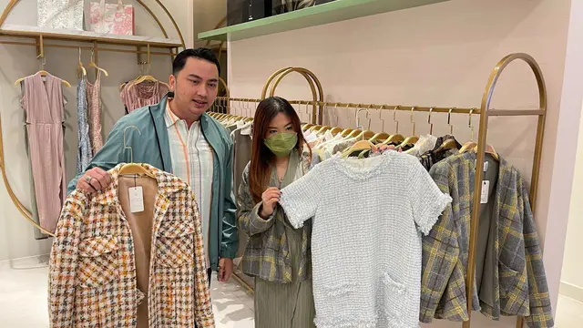 Diary Fimela: Ekspresi Kecantikan dari Busana Naranaya yang Mengusung Kearifan Lokal