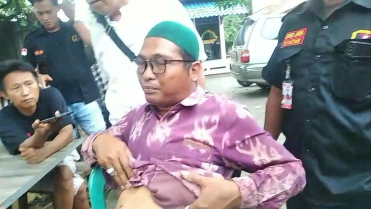 Eko Hadi Susanto (42), seorang guru madrasah di Kabupaten Jepara menjadi korban penembakan airsoft gun di perutnya. (Foto: Istimewa)