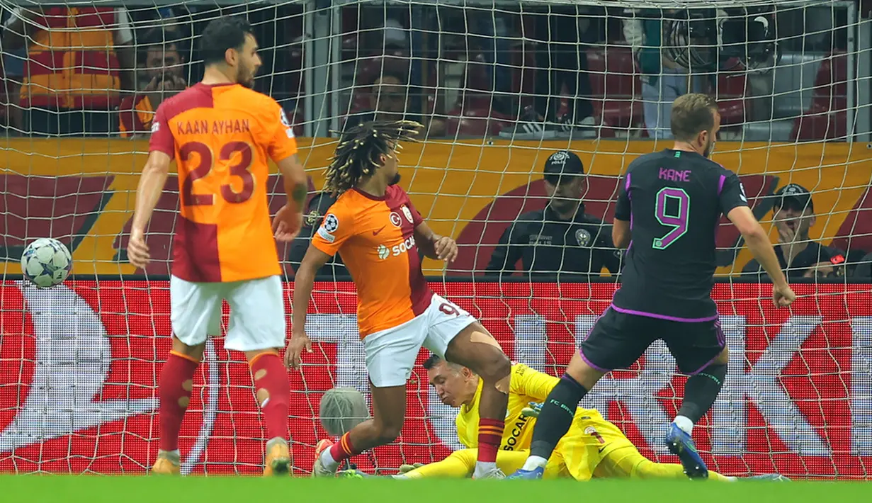 Tiga gol kemenangan Bayern Munchen dicetak masing-masing oleh Kingsley Coman (8’), Harry Kane (73’), dan terakhir ditutup oleh Jamal Musiala (79’). (AP Photo/Emre Otkay)
