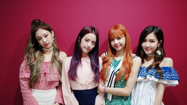 Dapat Tanda Tangan Blackpink Bintang Justice League Girang Showbiz Liputan6 Com