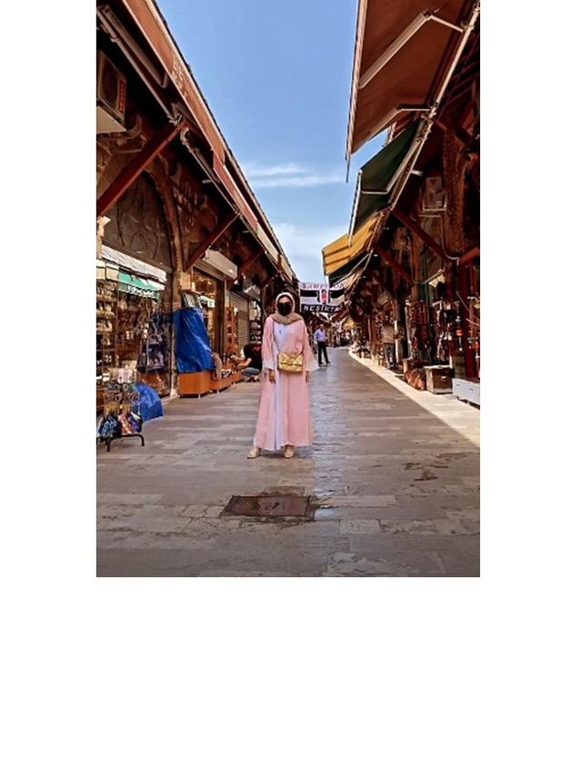 7 Potret Ashanty dan Keluarga saat Berada di Turki, Liburan Sekaligus Berobat