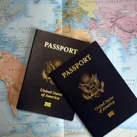 Paspor Amerika Serikat. (studentuniverse.com)