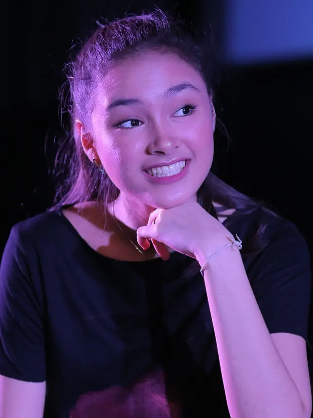 [Bintang] Caitlin Halderman