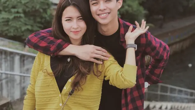 6 Potret Ninie Mbayang, Kakak Rey Mbayang yang Jarang Terekspos