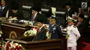 Presiden Joko Widodo (Jokowi) menyampaikan Pidato Kenegaraan dan RAPBN 2018 dalam Sidang Tahunan MPR-RI Tahun 2017 di Gedung Parlemen, Jakarta (16/8). (Liputan6.com/Johan Tallo)