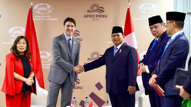 Presiden Prabowo Subianto melakukan pertemuan bilateral dengan Perdana Menteri (PM) Kanada, Justin Trudeau, di sela-sela KTT APEC yang berlangsung di Lima Convention Center (LCC), Peru, Jumat, 15 November 2024. (Foto: Rian - Biro Pers Sekretariat Presiden