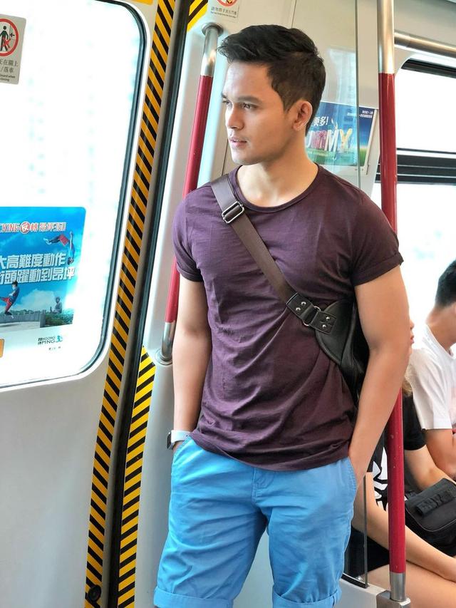 6 Potret Gagah Bima Samudra, Pemeran Batik Madrim di Web Series Angling Dharma