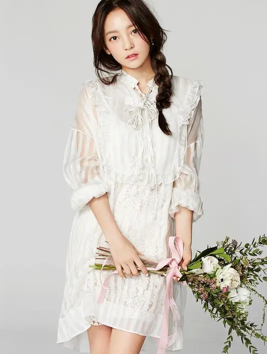 Sedangkan Jugglers sendiri adalah drama romantis mengeni hubungan seorang sektretaris dan bosnya yang anti sosial. (Foto: instagram.com/koohara__)