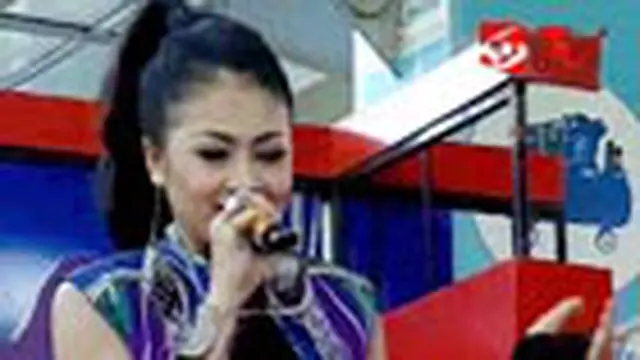 Indah Dewi Pertiwi - Tentang Aku dan Dia