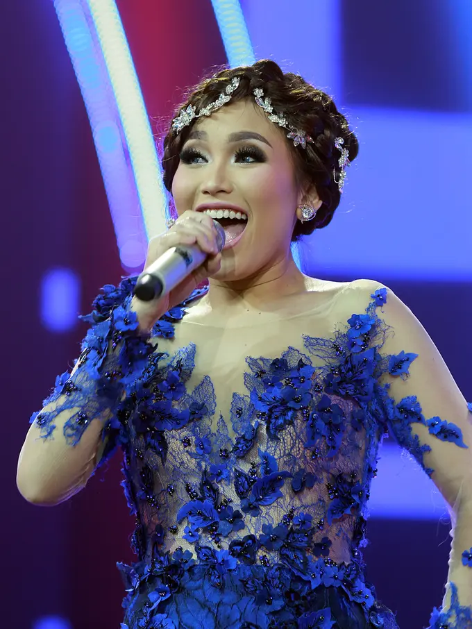 [Bintang] Ayu Ting Ting